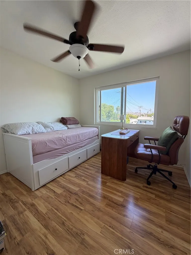 725 Coronado #206 Long Beach, CA 90804