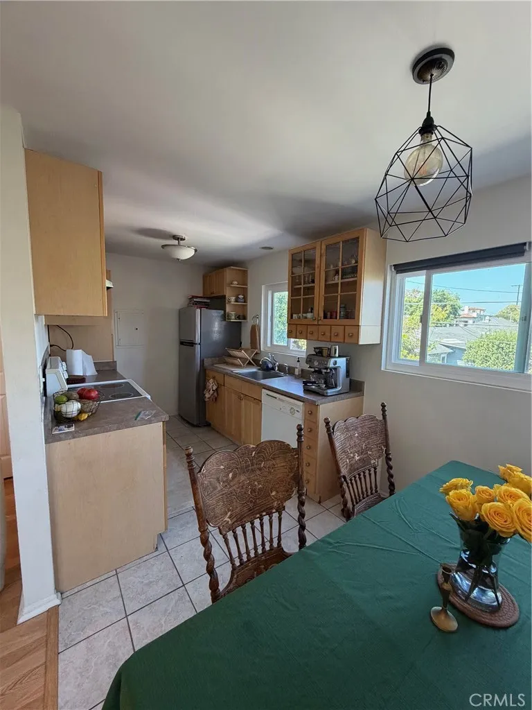 725 Coronado #206 Long Beach, CA 90804