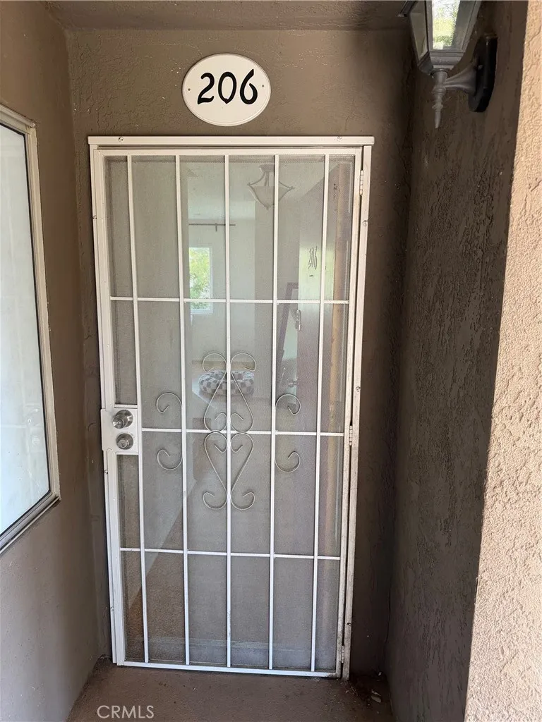 725 Coronado #206 Long Beach, CA 90804
