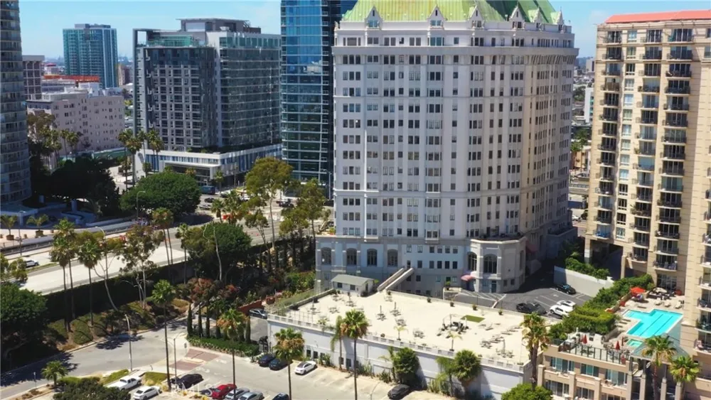 800 E Ocean Boulevard Long Beach, CA 90802