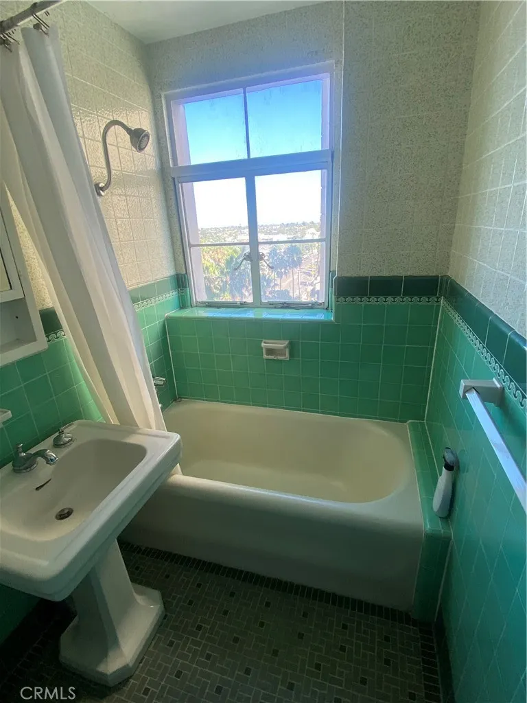 800 E Ocean Boulevard Long Beach, CA 90802