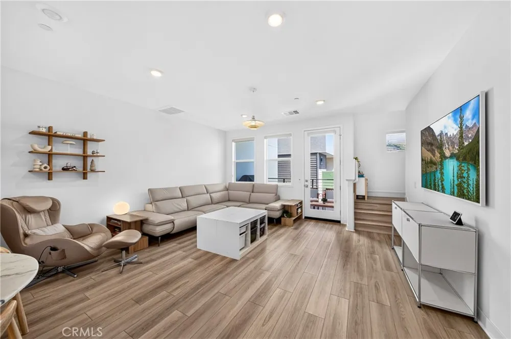 1649 W Lincoln Avenue #103 Anaheim, CA 92801