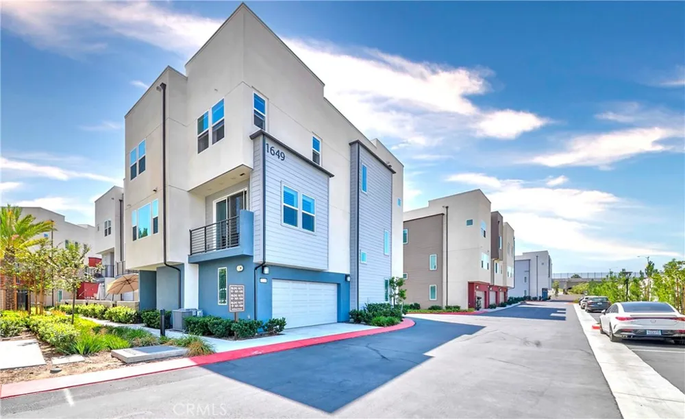 1649 W Lincoln Avenue #103 Anaheim, CA 92801