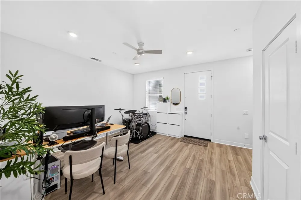 1649 W Lincoln Avenue #103 Anaheim, CA 92801