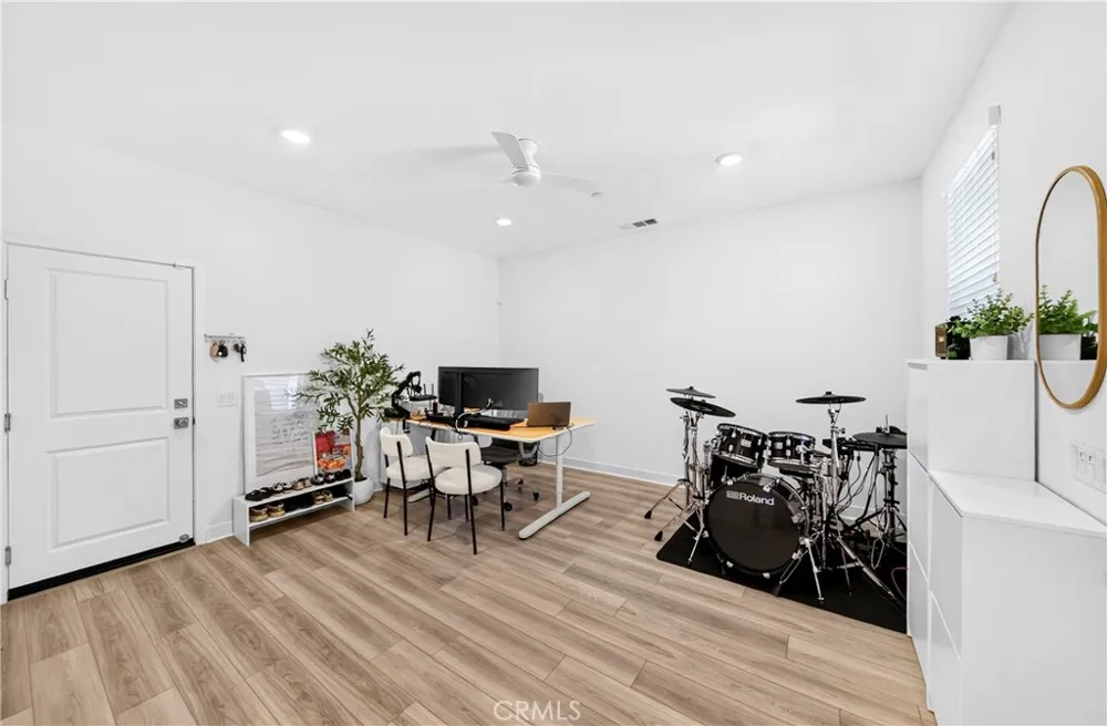 1649 W Lincoln Avenue #103 Anaheim, CA 92801