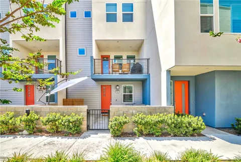 1649 W Lincoln Avenue #103