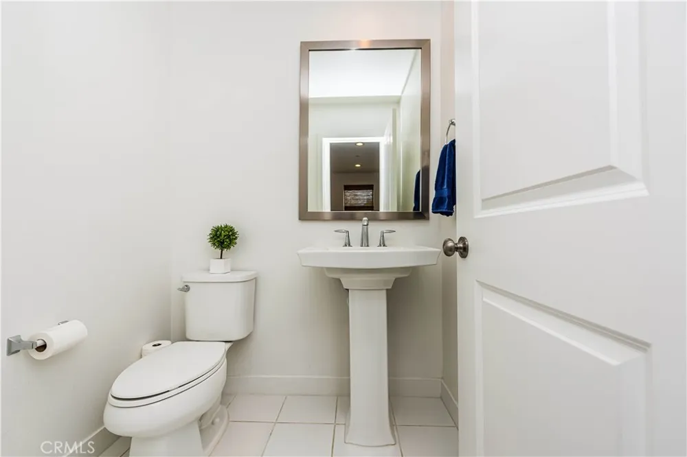 5304 Harvard Cypress, CA 90630