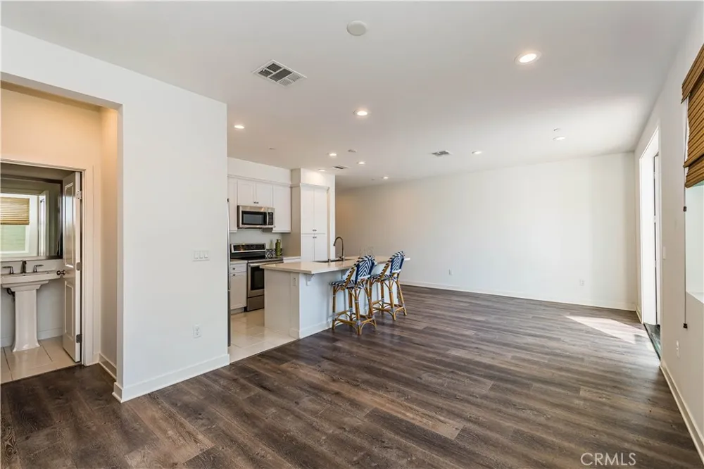 5304 Harvard Cypress, CA 90630