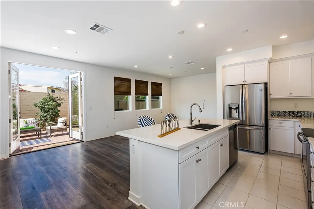 5304 Harvard Cypress, CA 90630
