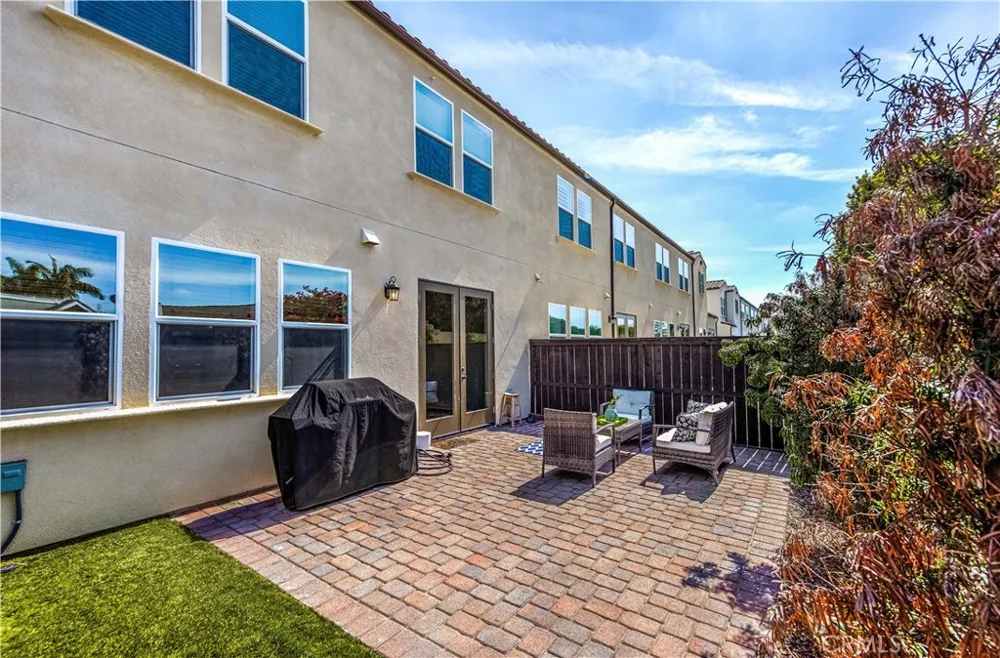 5304 Harvard Cypress, CA 90630