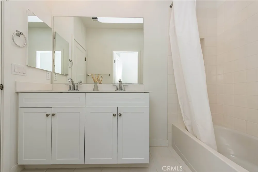 5304 Harvard Cypress, CA 90630
