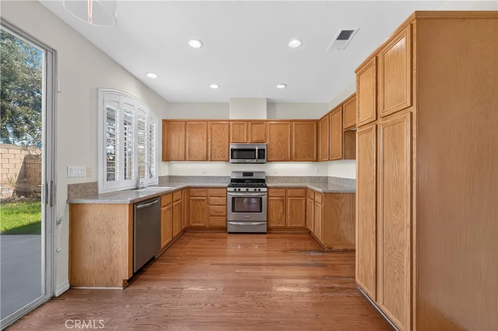 13694 Eastbridge Westminster, CA 92683