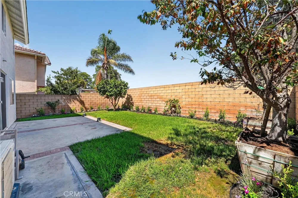 13694 Eastbridge Westminster, CA 92683