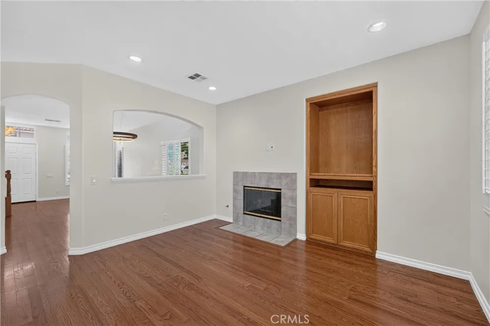 13694 Eastbridge Westminster, CA 92683