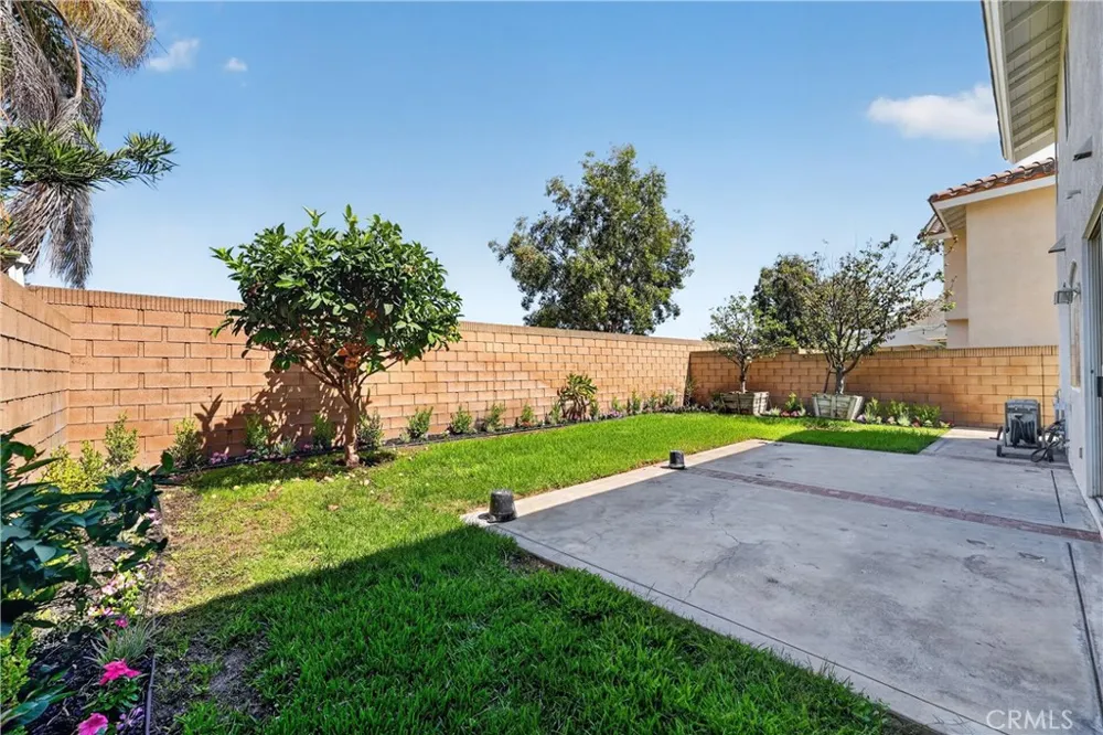 13694 Eastbridge Westminster, CA 92683