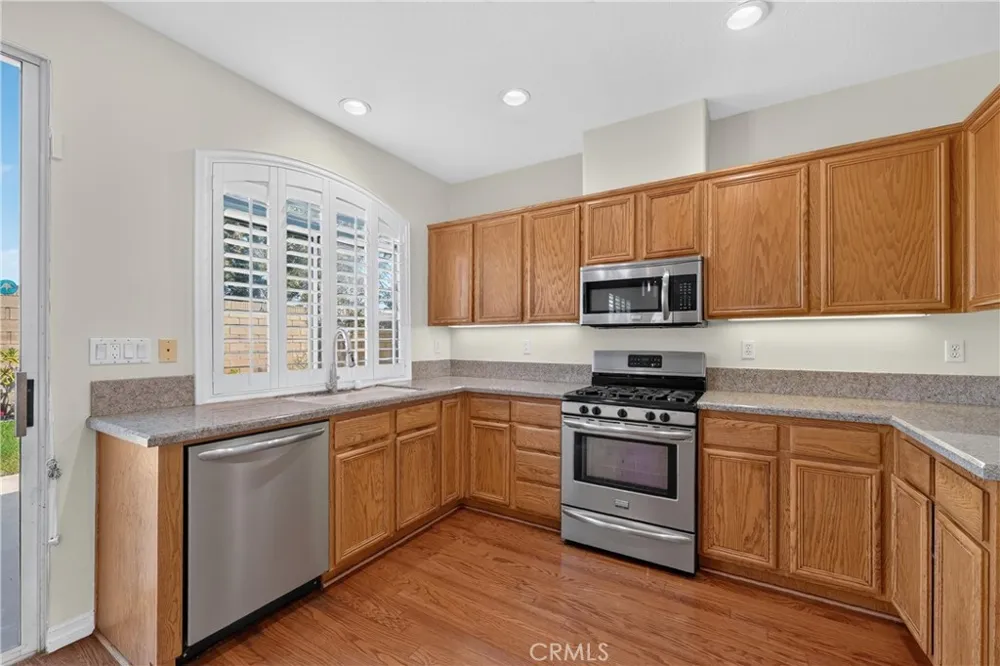 13694 Eastbridge Westminster, CA 92683