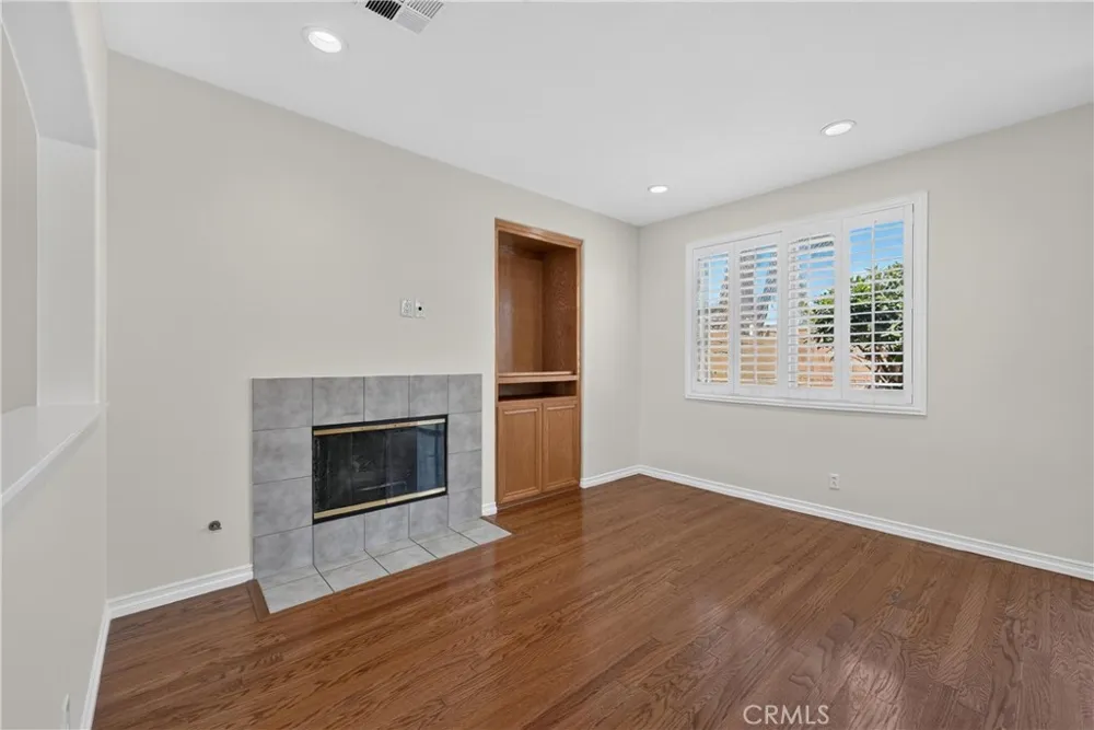 13694 Eastbridge Westminster, CA 92683