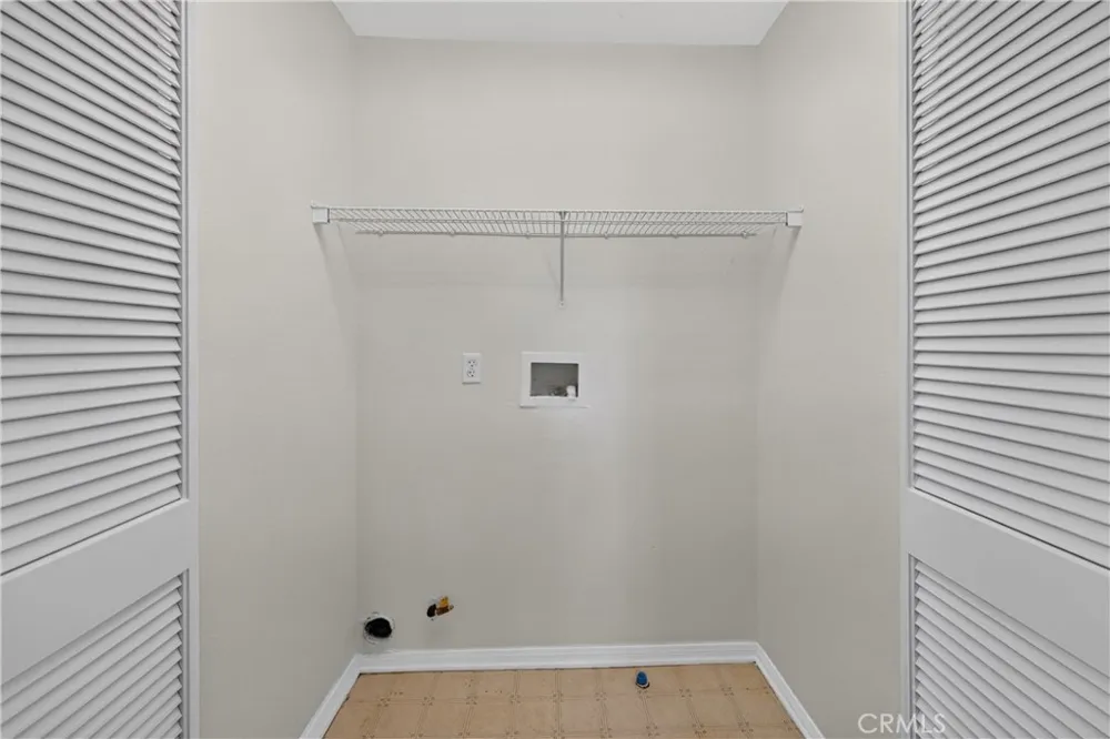 13694 Eastbridge Westminster, CA 92683
