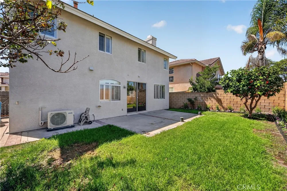 13694 Eastbridge Westminster, CA 92683
