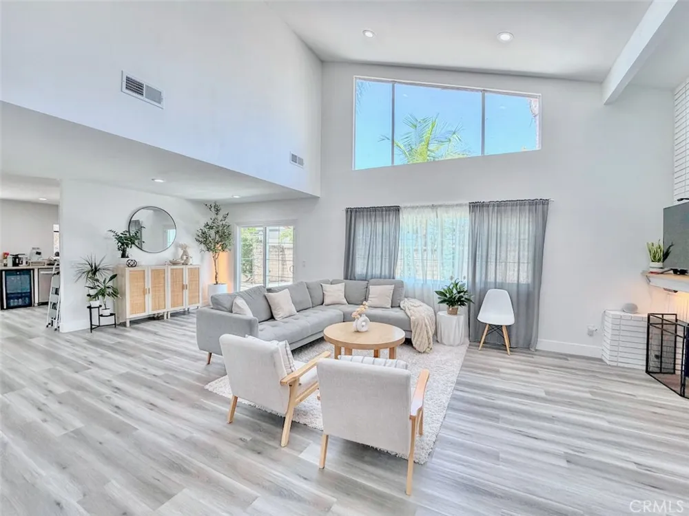 2134 Pami Circle Orange, CA 92867