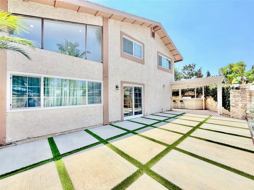 2134 Pami Circle Orange, CA 92867