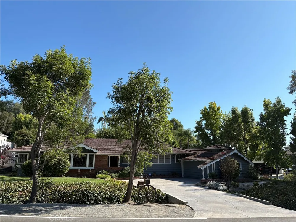 19142 Barrett Lane North Tustin, CA 92705