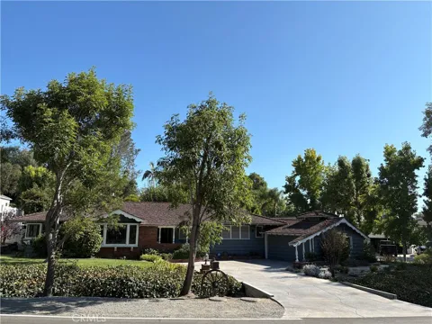 19142 Barrett Lane
