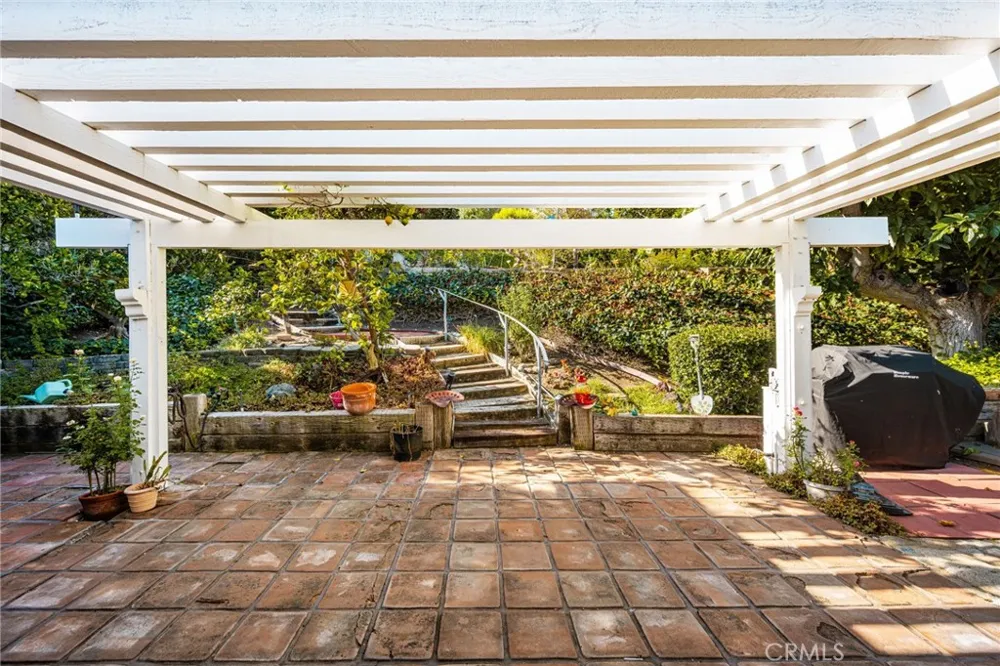 19142 Barrett Lane North Tustin, CA 92705