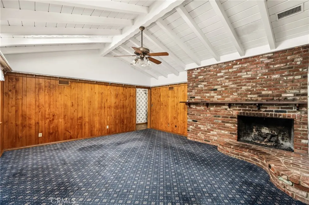 19142 Barrett Lane North Tustin, CA 92705
