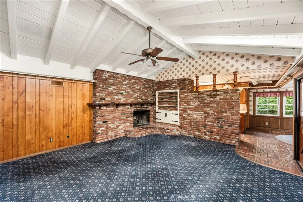 19142 Barrett Lane North Tustin, CA 92705