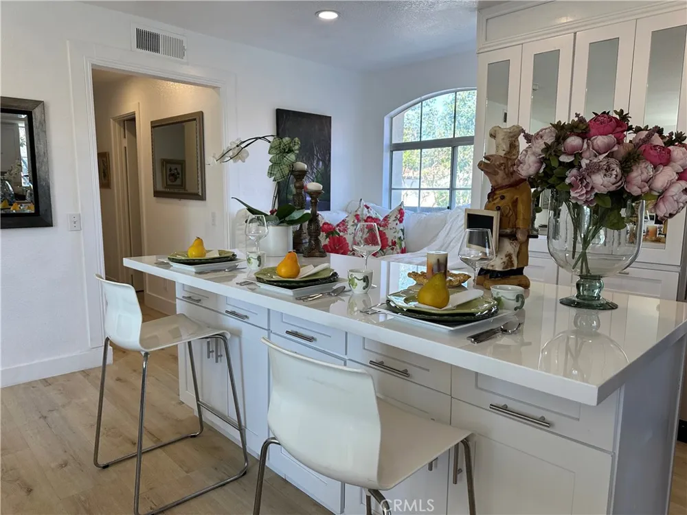 8514 E Baker Hill Road #B Orange, CA 92869