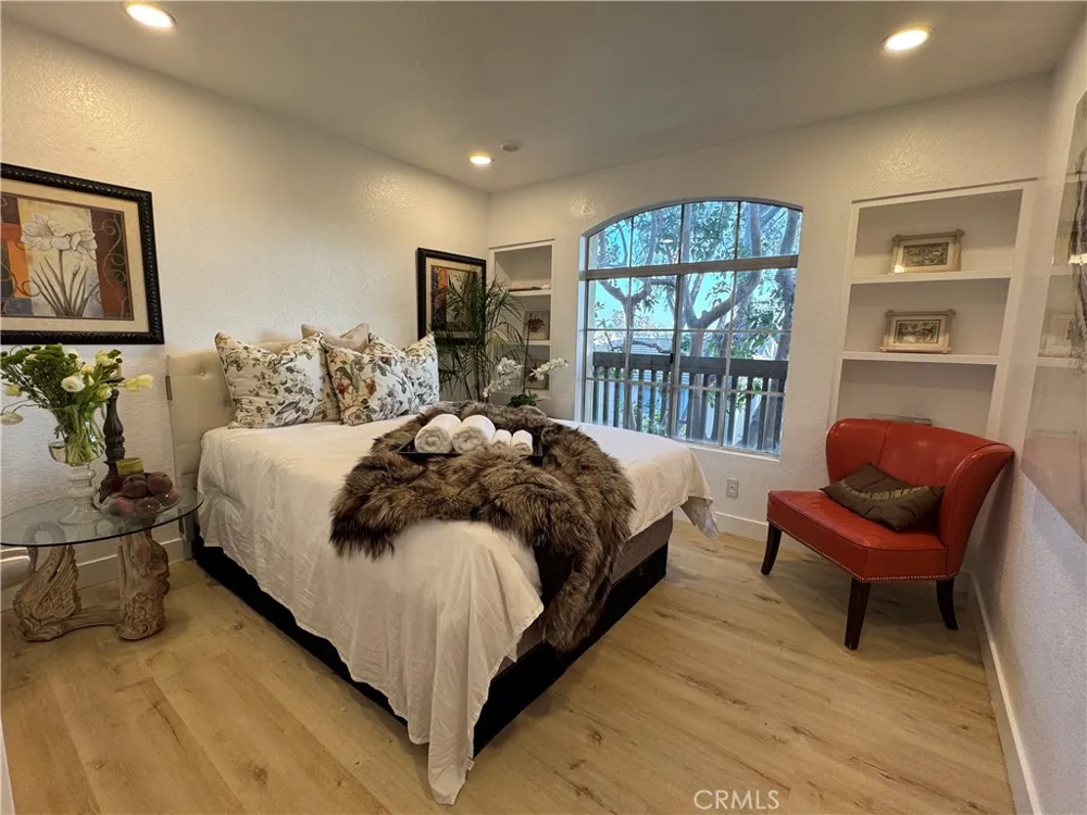8514 E Baker Hill Road #B Orange, CA 92869