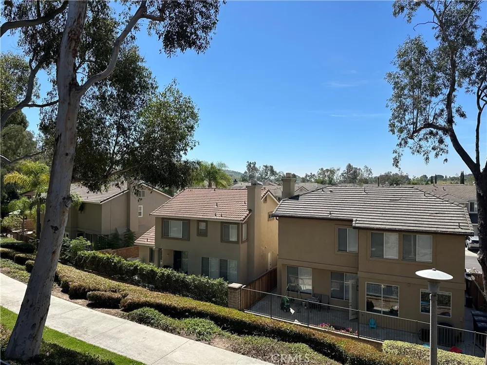 8514 E Baker Hill Road #B Orange, CA 92869