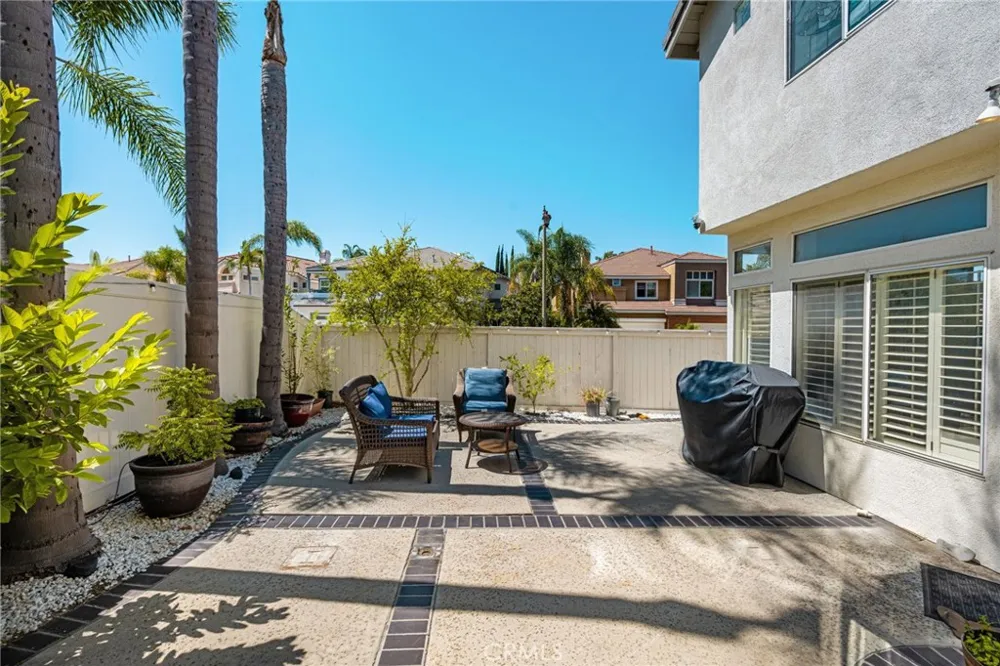 935 S Flintridge Anaheim, CA 92808