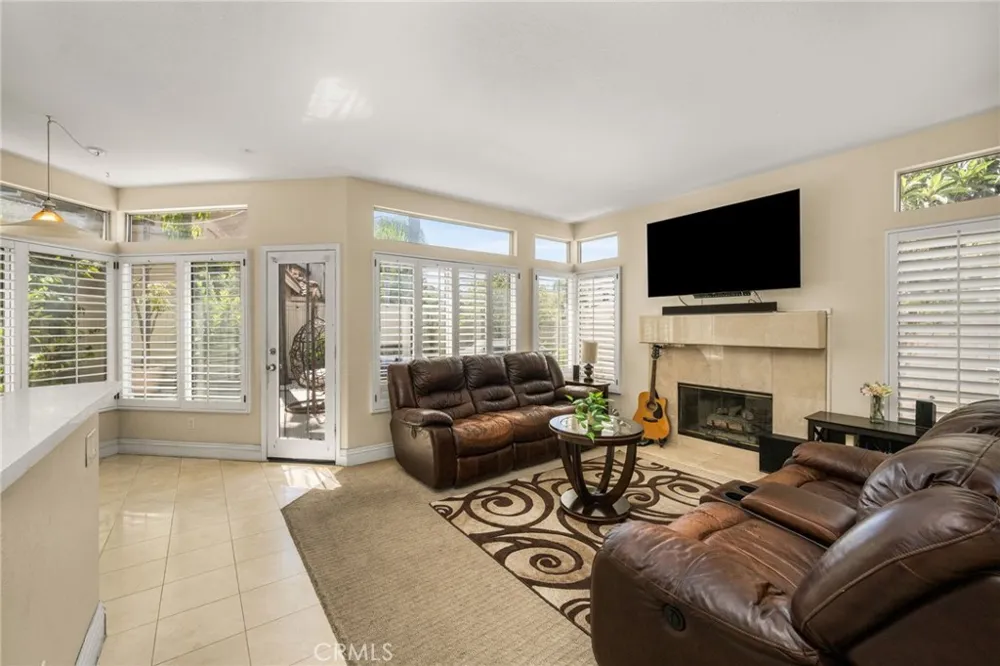 935 S Flintridge Anaheim, CA 92808
