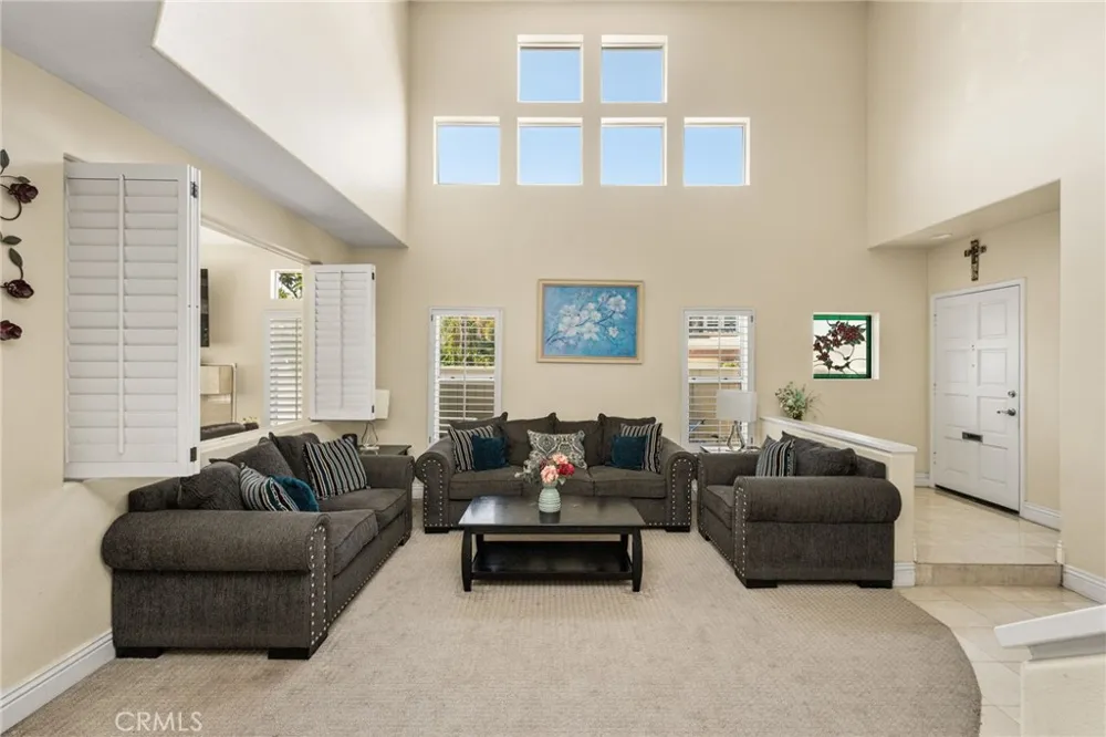 935 S Flintridge Anaheim, CA 92808