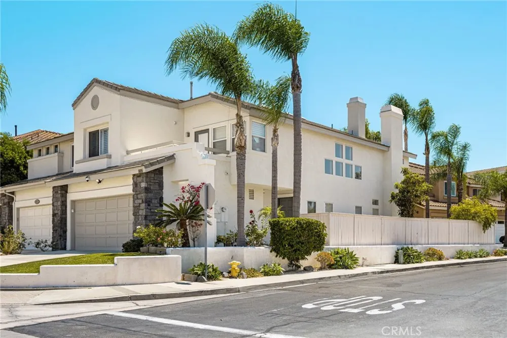 935 S Flintridge Anaheim, CA 92808