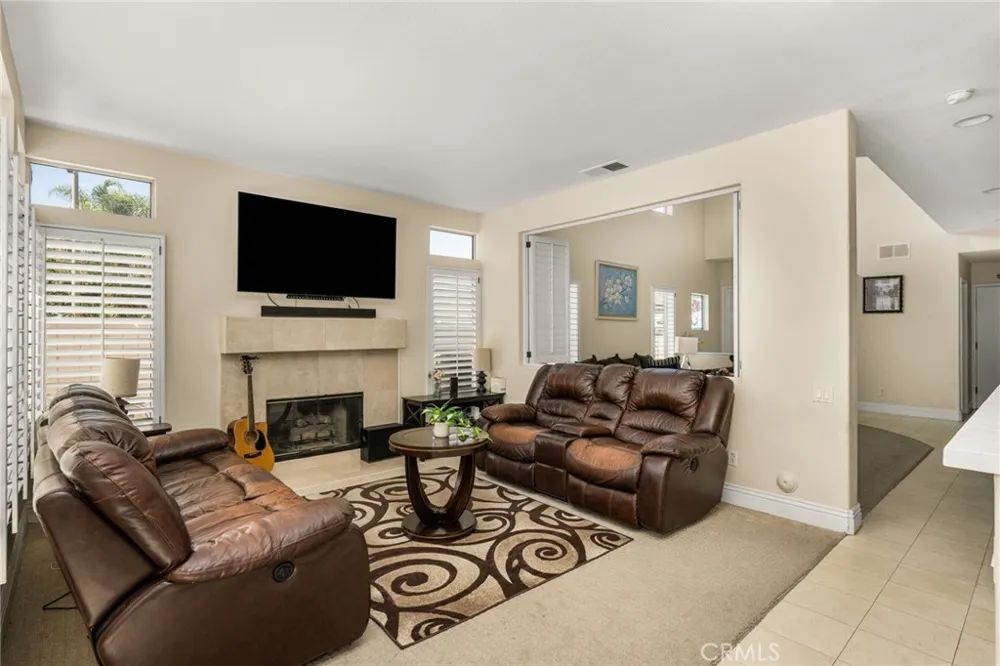 935 S Flintridge Anaheim, CA 92808