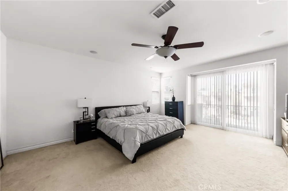 116 11th Huntington Beach, CA 92648