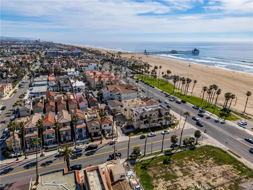 116 11th Huntington Beach, CA 92648