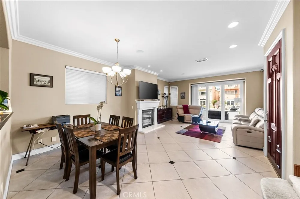116 11th Huntington Beach, CA 92648