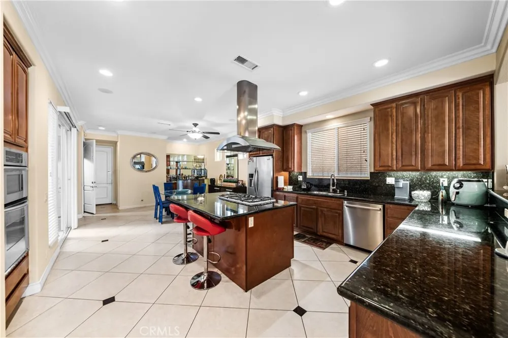 116 11th Huntington Beach, CA 92648