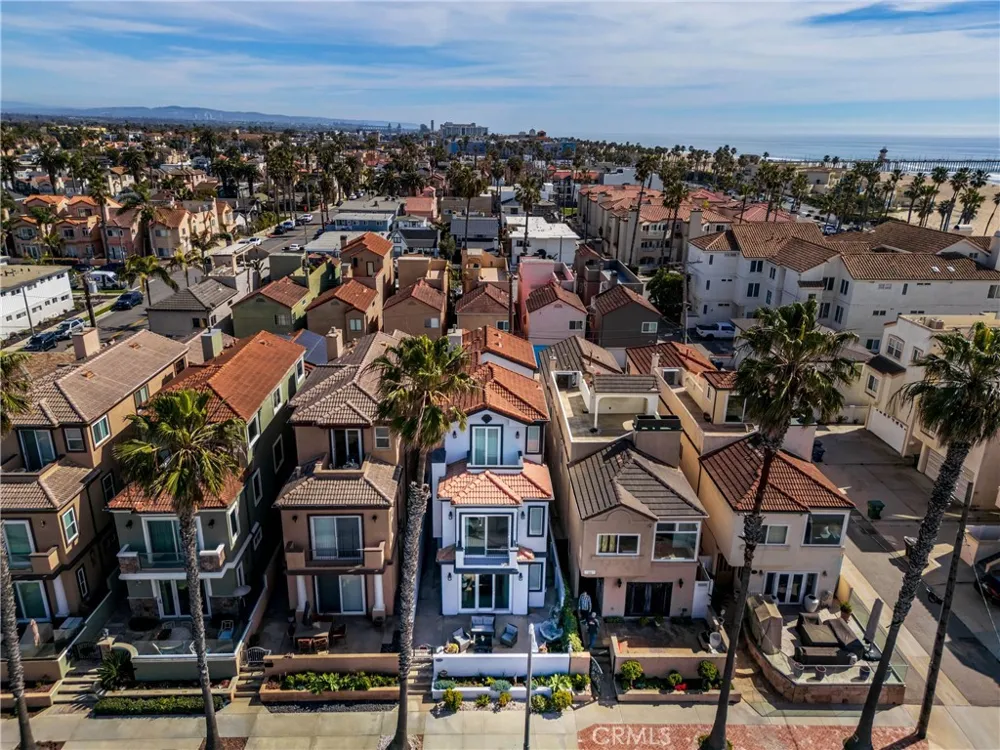116 11th Huntington Beach, CA 92648