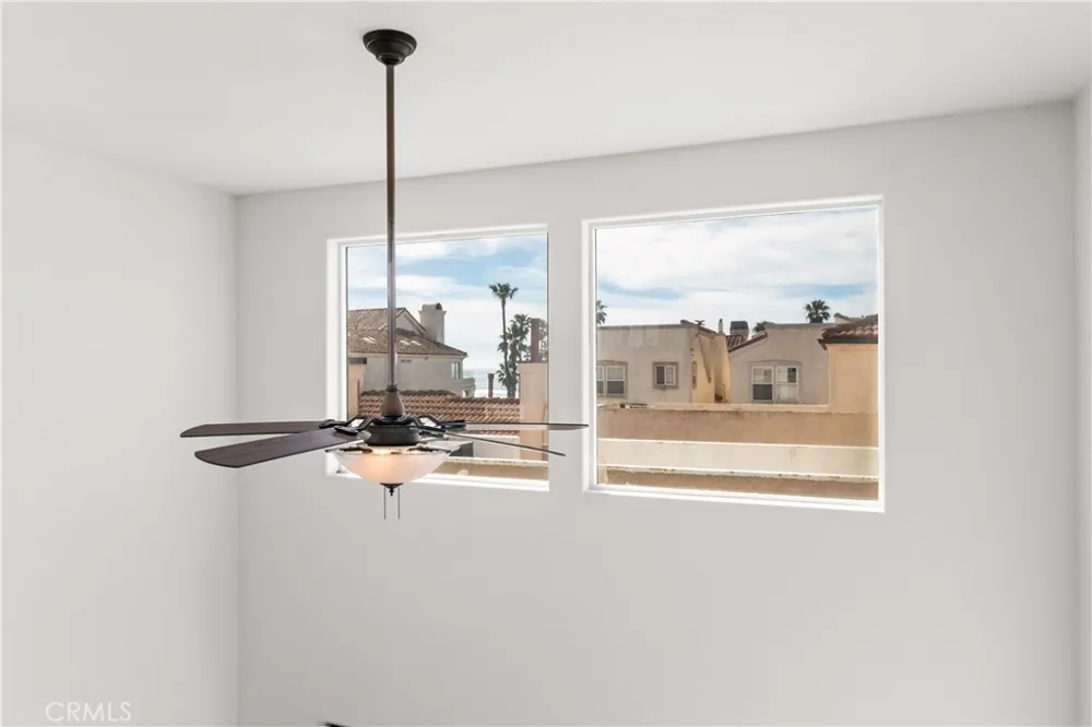 116 11th Huntington Beach, CA 92648