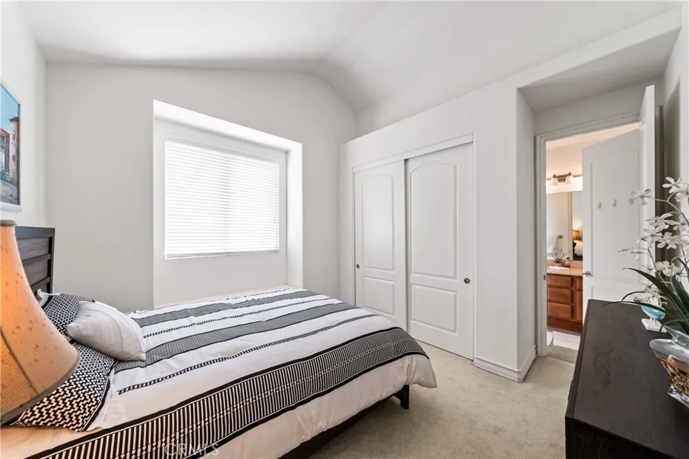 116 11th Huntington Beach, CA 92648