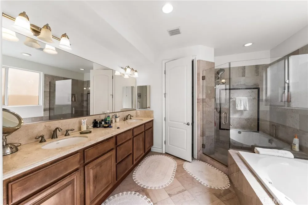 116 11th Huntington Beach, CA 92648