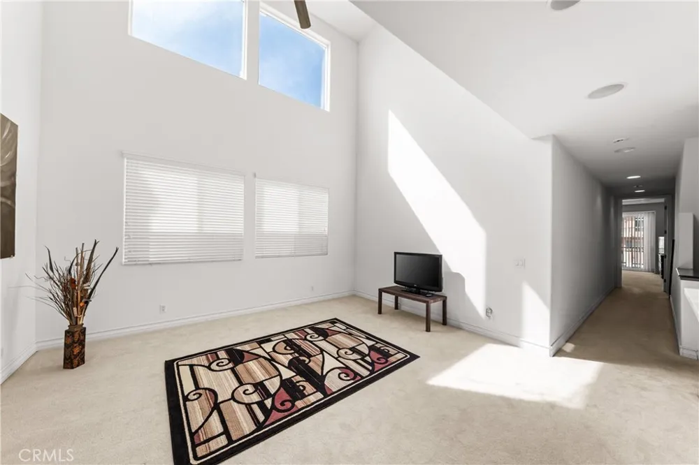 116 11th Huntington Beach, CA 92648