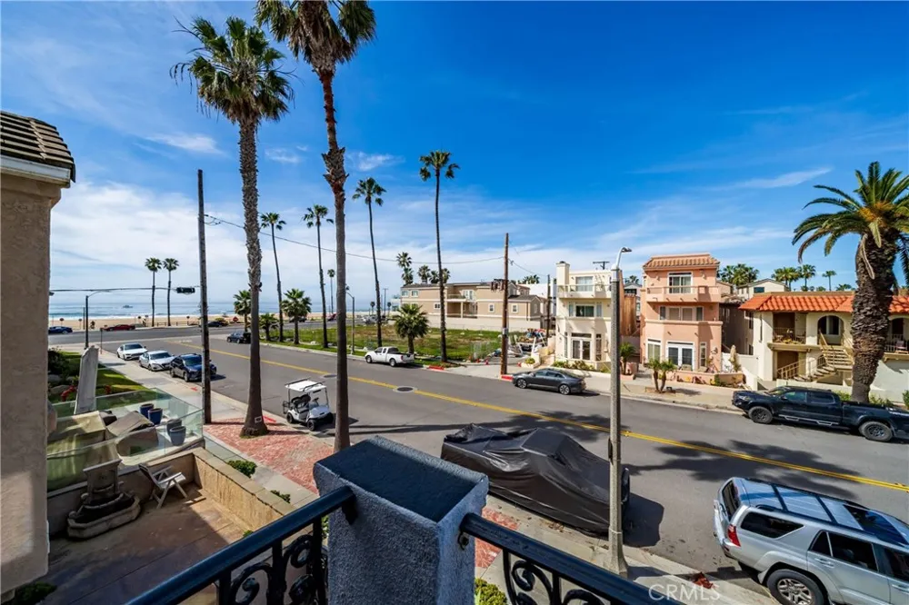 116 11th Huntington Beach, CA 92648
