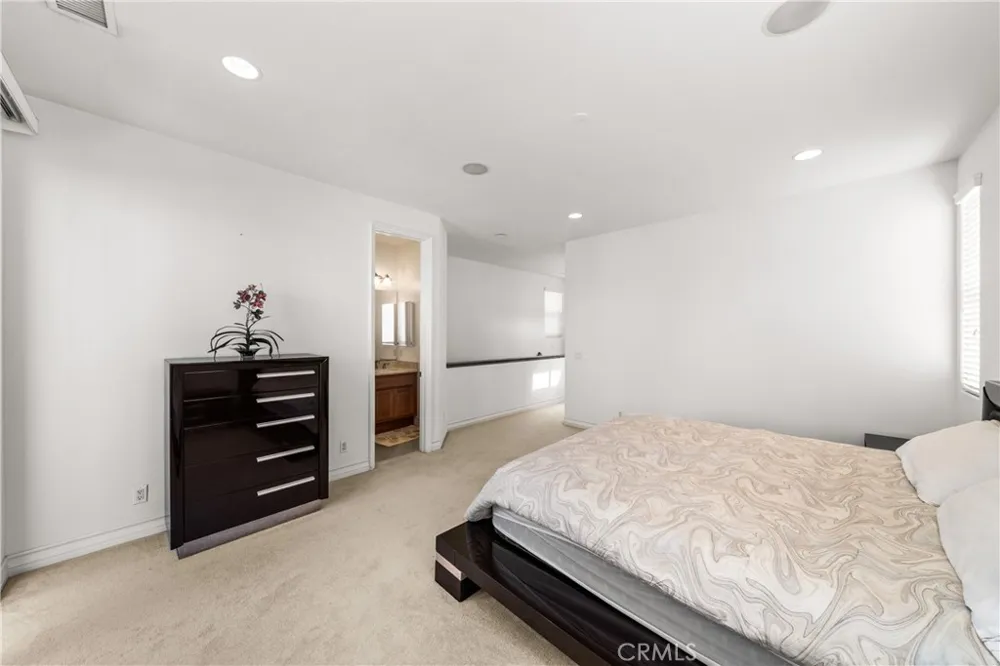 116 11th Huntington Beach, CA 92648