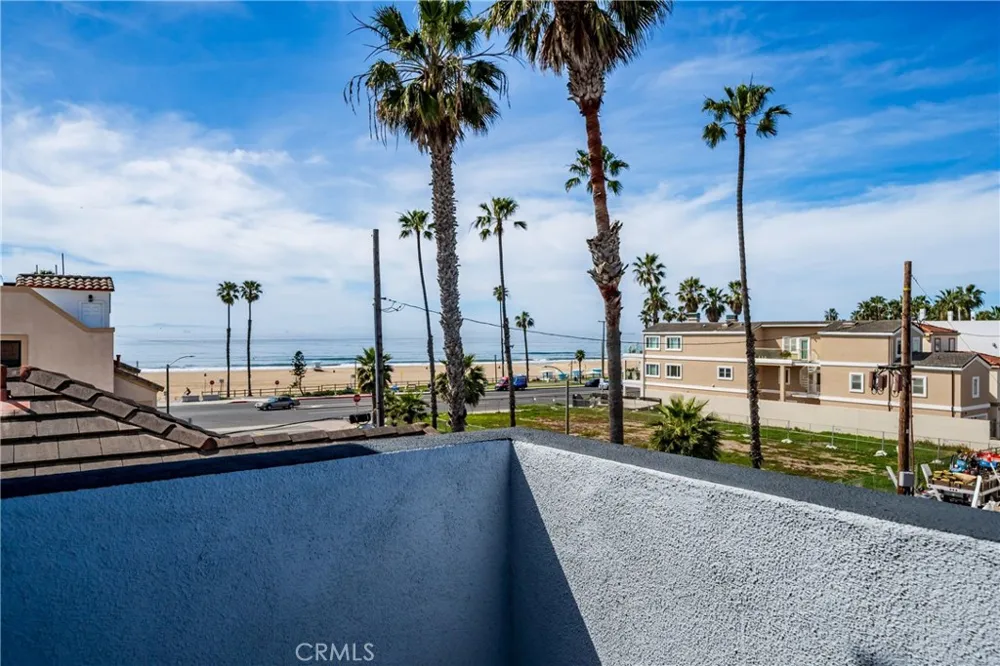 116 11th Huntington Beach, CA 92648